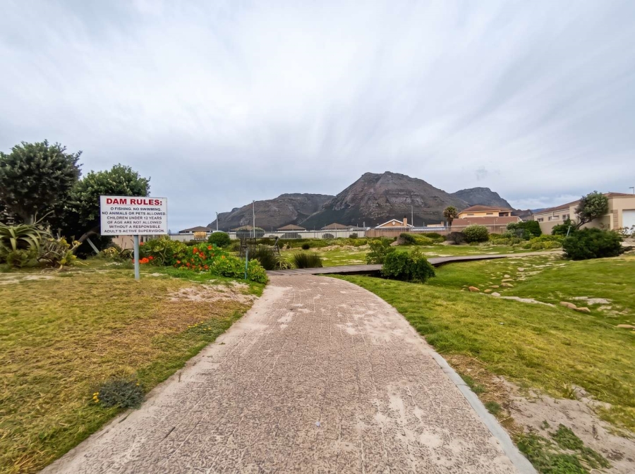 To Let 2 Bedroom Property for Rent in Costa Da Gama Western Cape